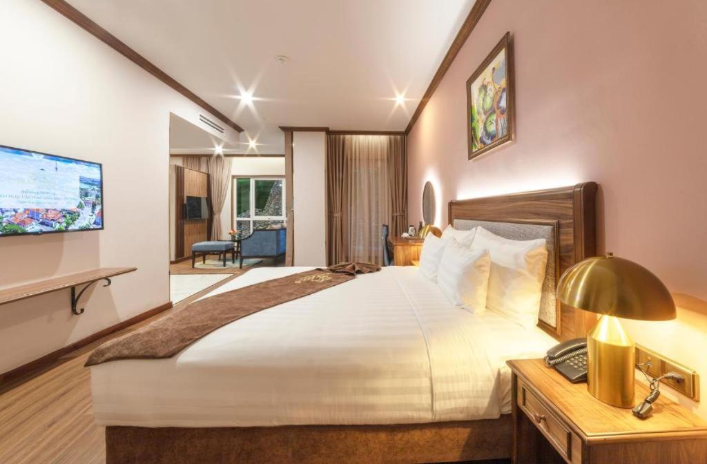 Marigold Hotel Dalat Dış mekan fotoğraf